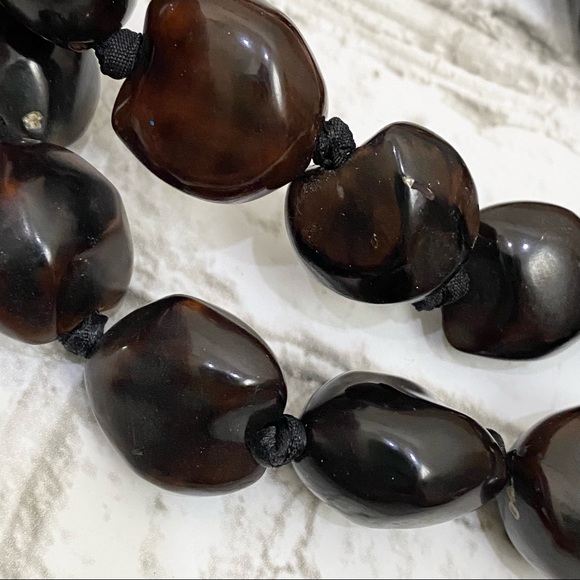 Kukui Nut HAWAIIAN Black Dark Chocolate Lei 32” Necklace - Picture 5 of 8